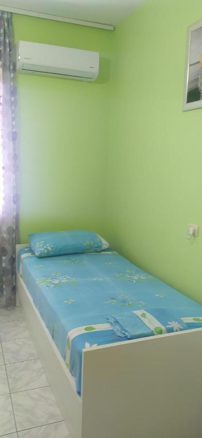 Shehu'S House Villa ซารานเดอ ภายนอก รูปภาพ