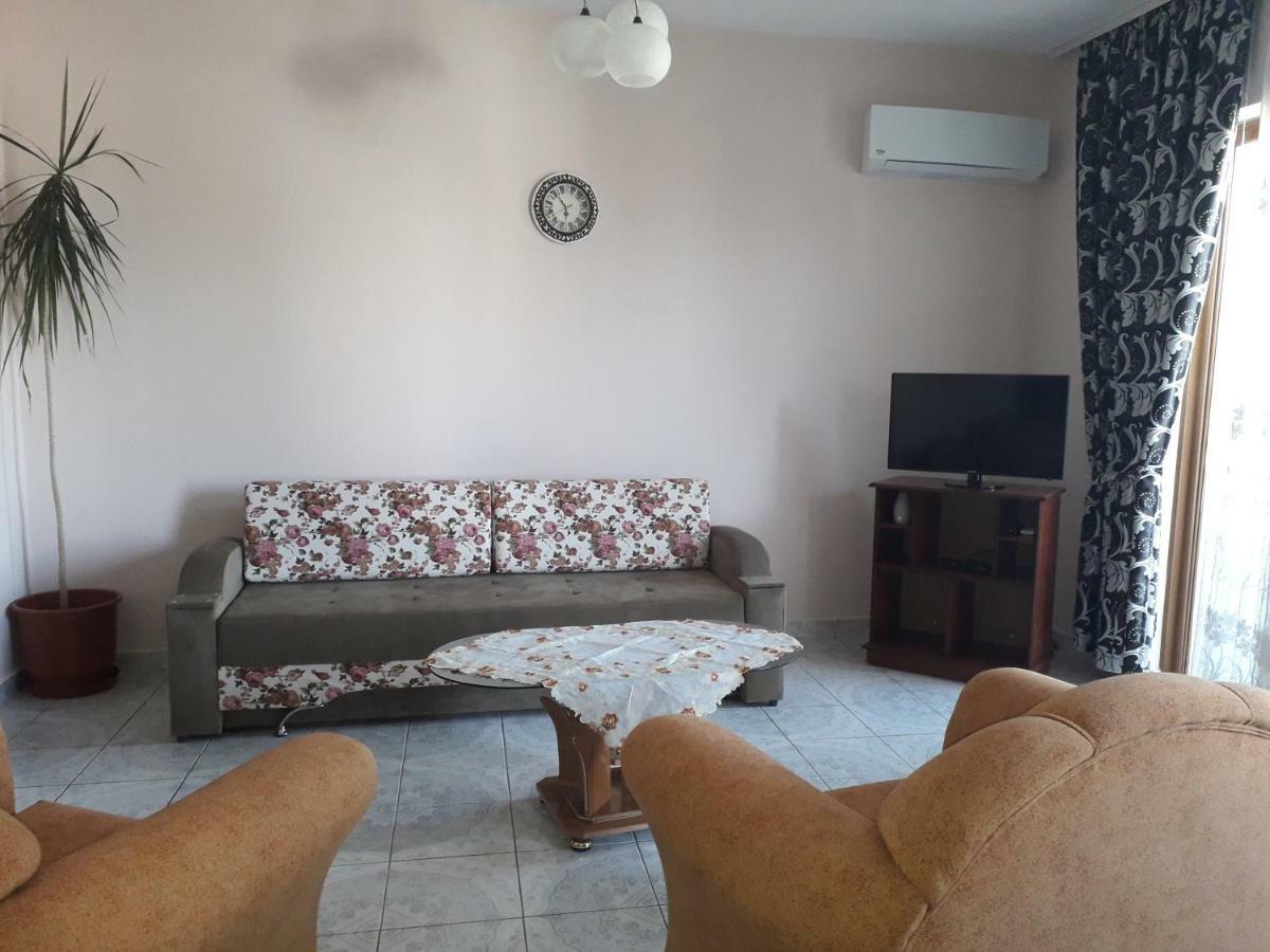Shehu'S House Villa ซารานเดอ ภายนอก รูปภาพ